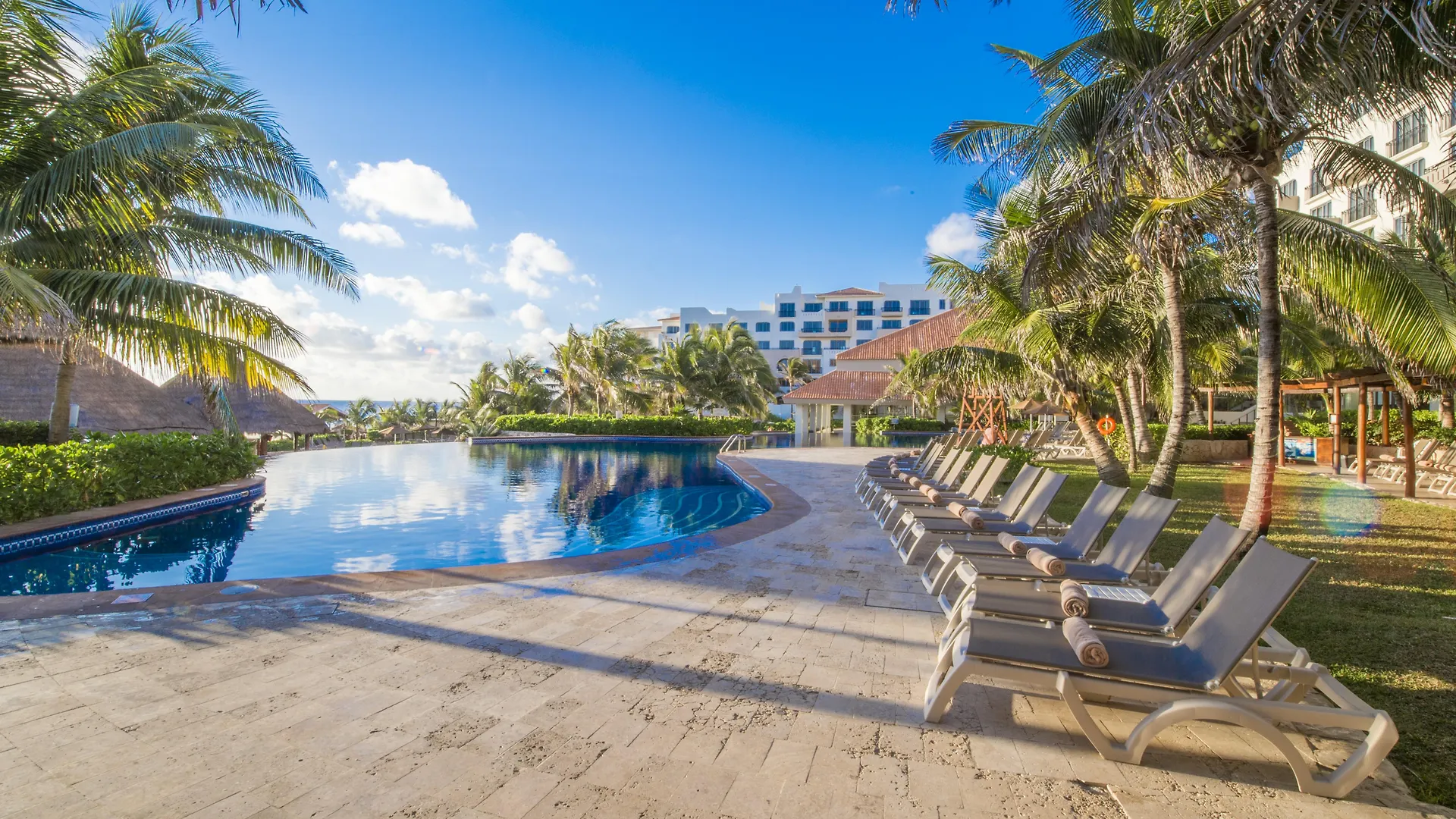 Fiesta Americana Condesa Cancún Resort