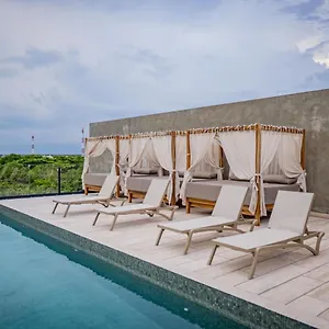https://tuk-tulum.tulum-hotels.net