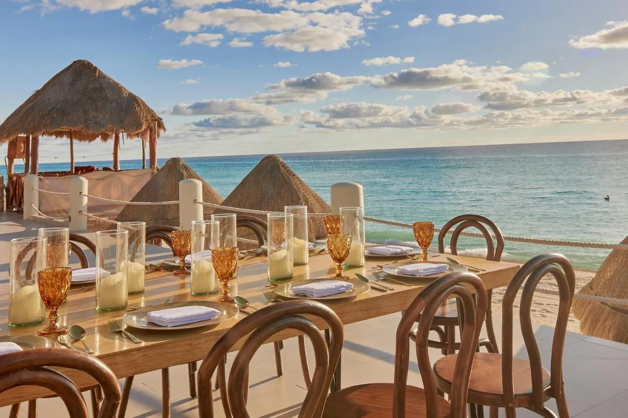 Fiesta Americana Condesa Cancun 5*,
